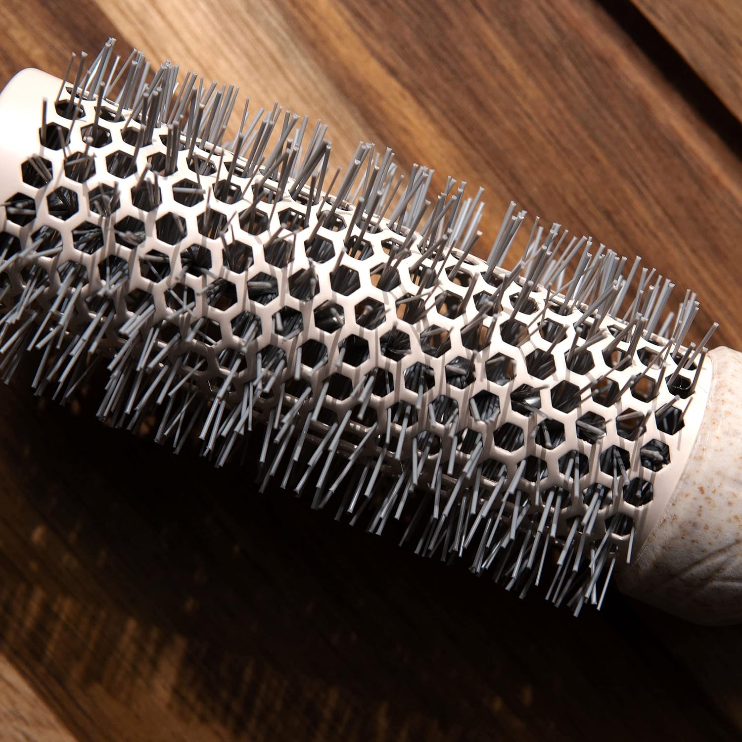 so eco small 32 mm thermo ceramic round brush hair styling, volumising & curling brush for short to medium hair. sustainable bioplastic handle & pins made from recycled plastics so eco small 32 mm thermo ceramic round brush hair styling, volumising & curling brush for short to medium hair. sustainable bioplastic handle & pins made from recycled plastics